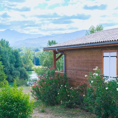 Les Chalets Монрежо Екстериор снимка