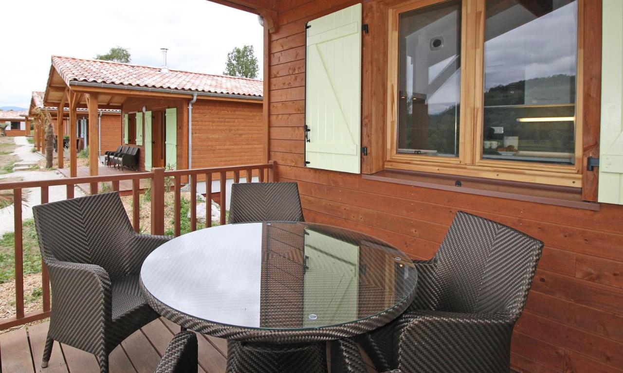 Les Chalets Монрежо Екстериор снимка