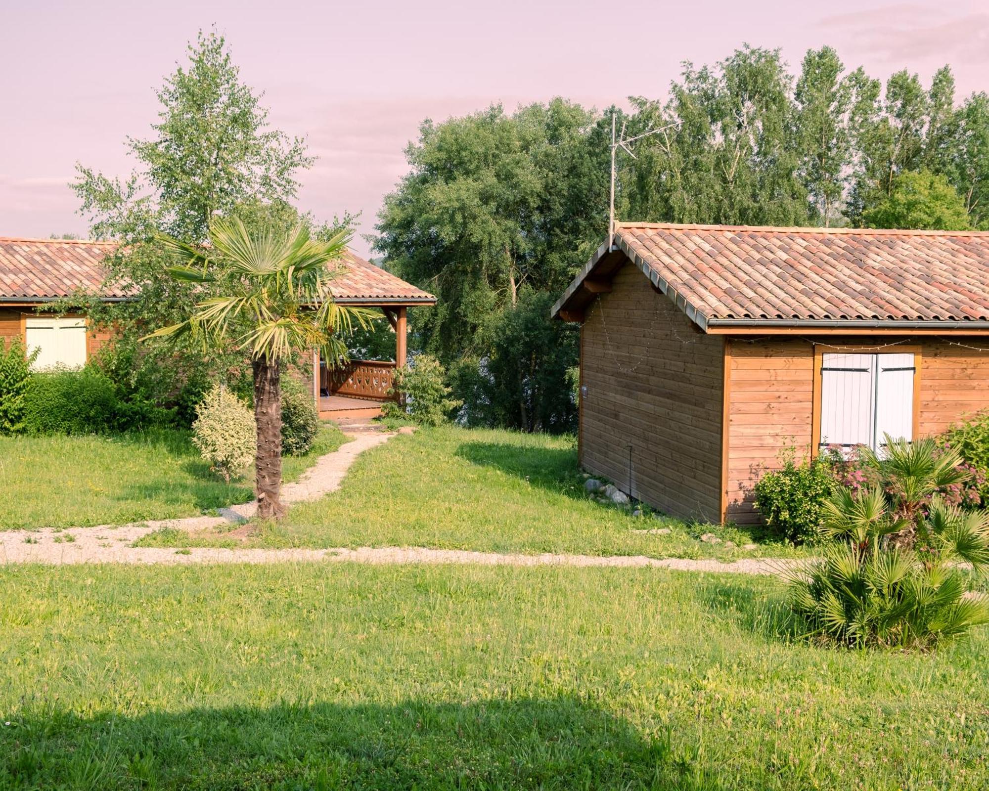 Les Chalets Монрежо Екстериор снимка